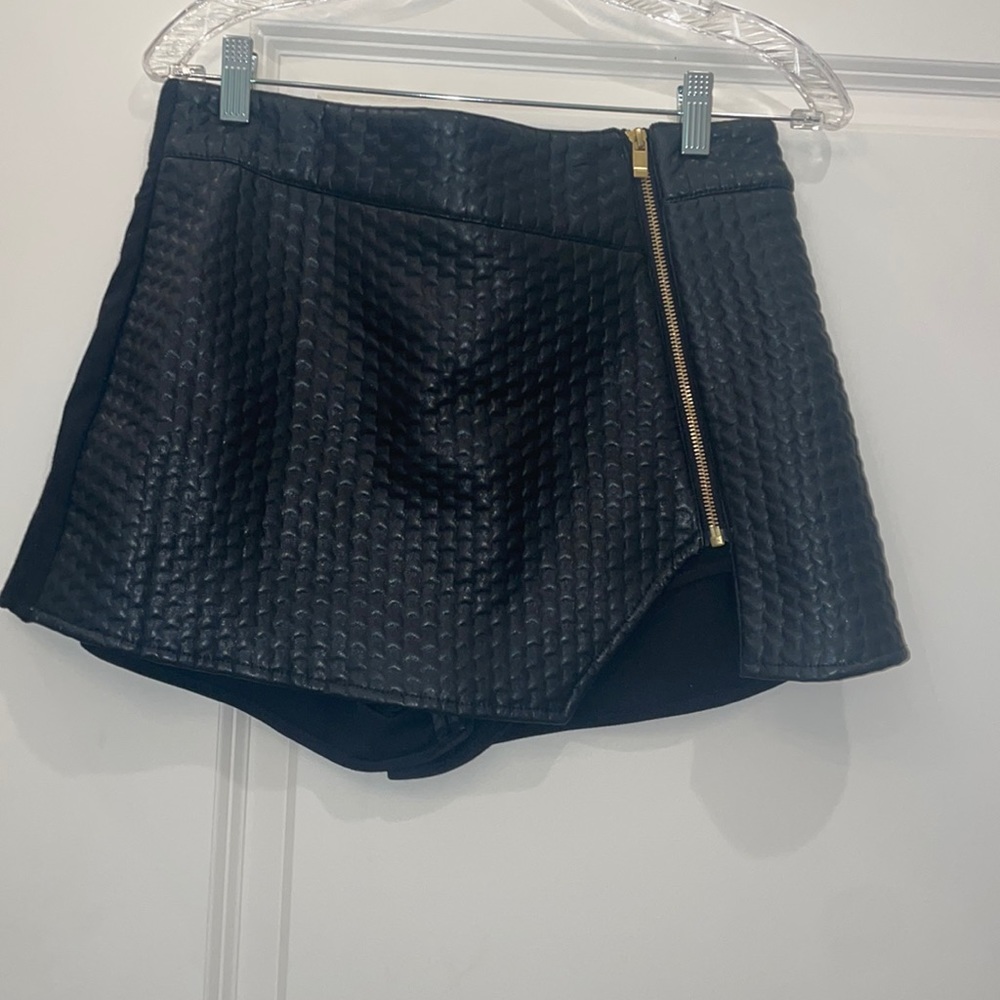 Faux leather skort